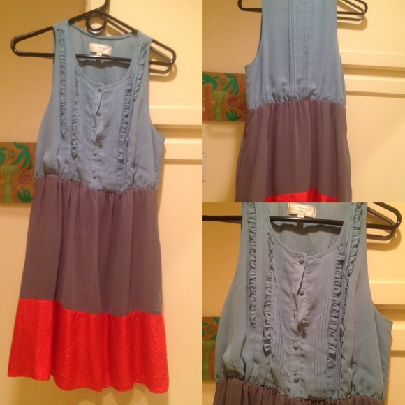 Anthropologie Dresses & Skirts - Anthropologie Sleeveless Blue and Red Midi Dress